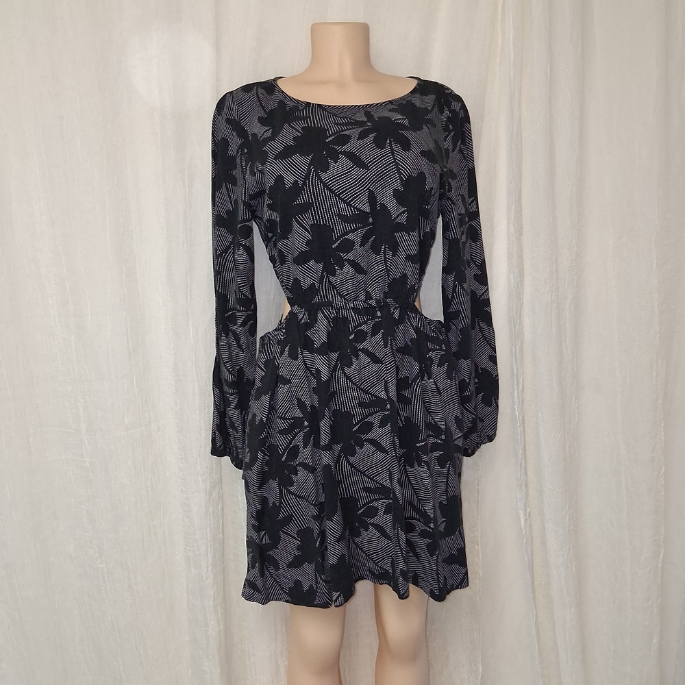 Universal Thread Black and Gray Long Sleeve Dress Women Size M